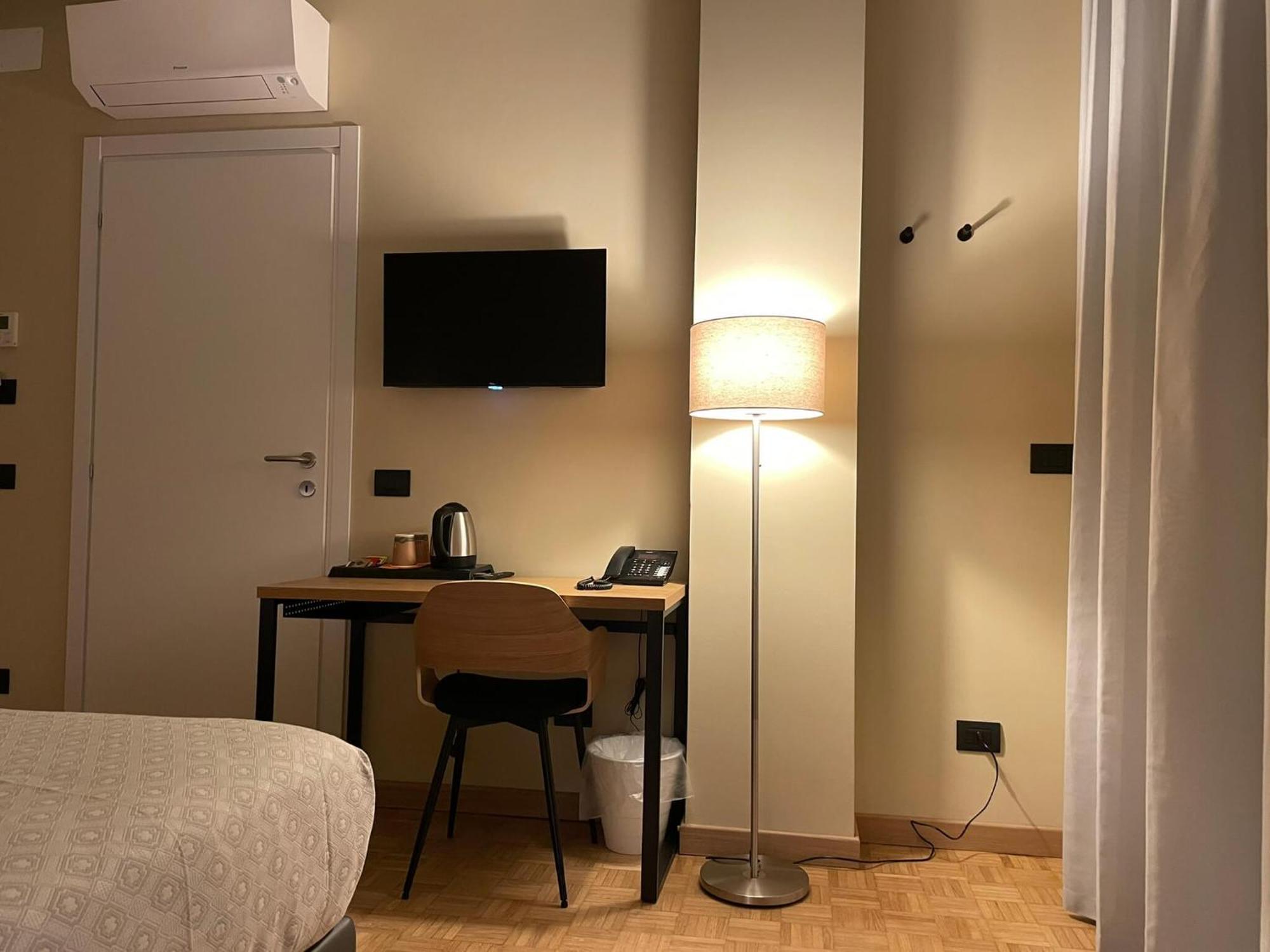 La Galleria Lodge Parma Ngoại thất bức ảnh