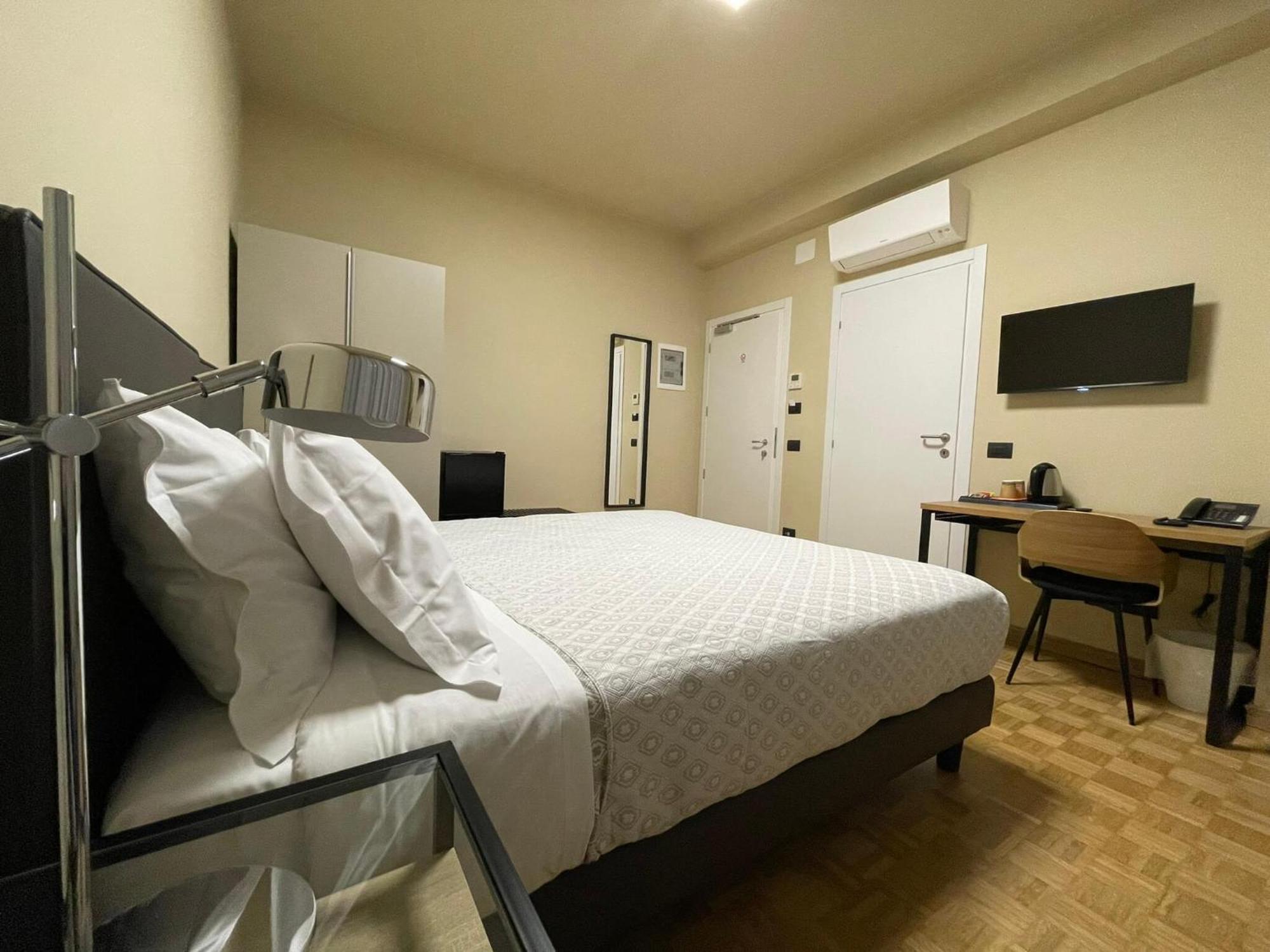 La Galleria Lodge Parma Ngoại thất bức ảnh